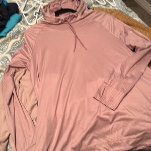 Ascend light weight top